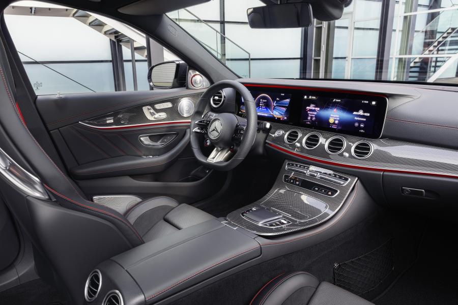 Торпедо Mercedes-AMG E53 4Matic+ (W213) 2020 года  (WW) (фото 17 из 21)